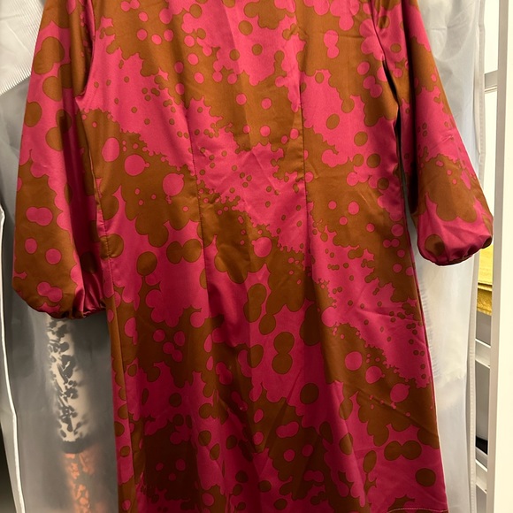 Dress - Picture 4 of 4